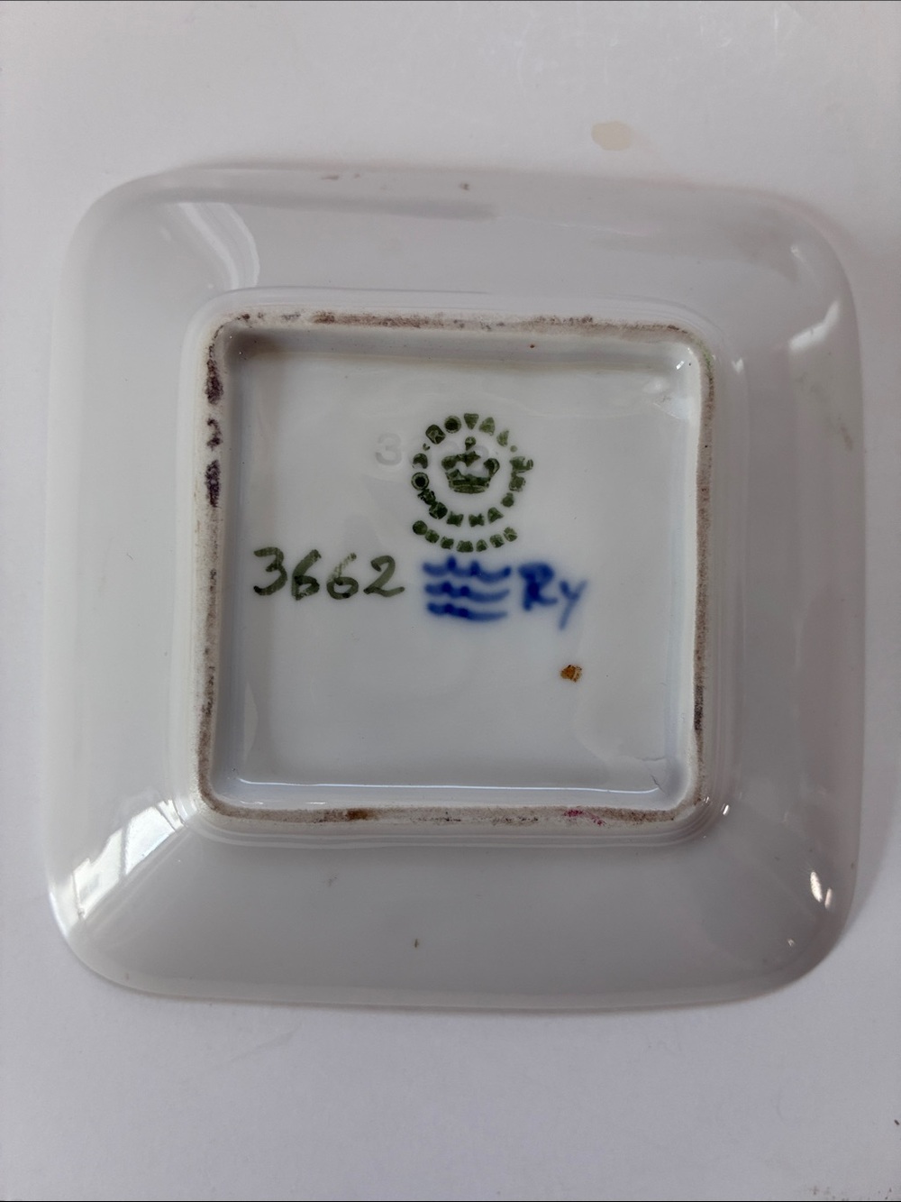 Vintage Royal Copenhagen Scottie Dog Porcelain Dish Trinket 3662 - Picture 2 of 6